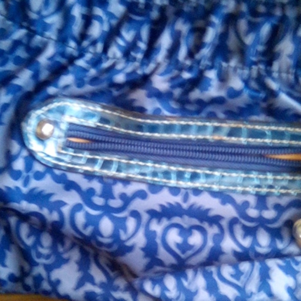 Purse - Picture 3 of 5